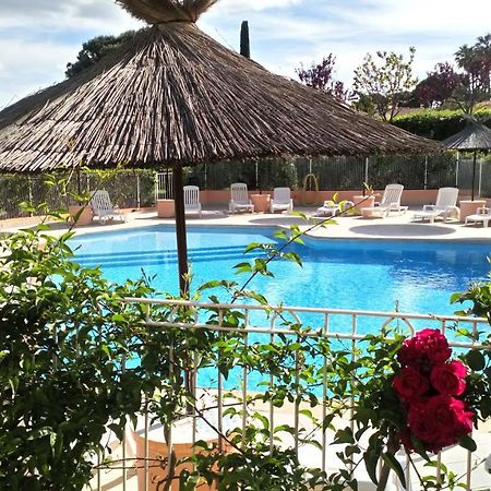 Brit Hotel Confort Helios Агд Екстер'єр фото